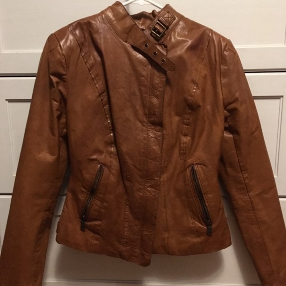 Marc New York Andrew Marc tan leather jacket small size this jacket is light